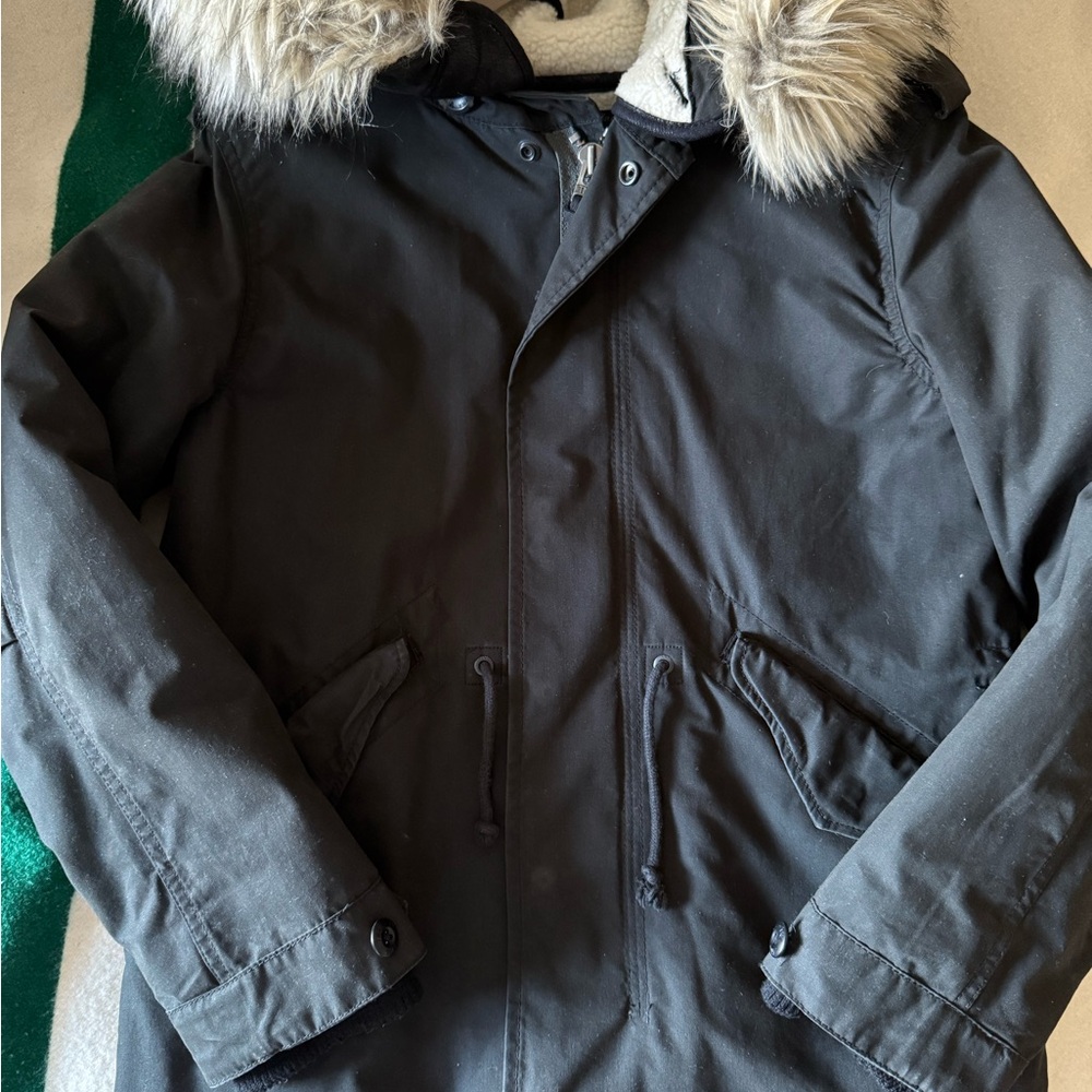 Aritzia | Black Parka with Faux Fur Hood